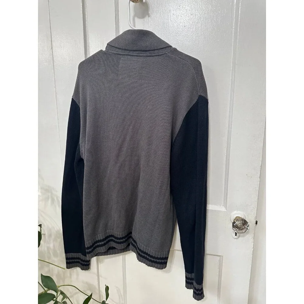 Retro Fit Vintage size large gray sweater